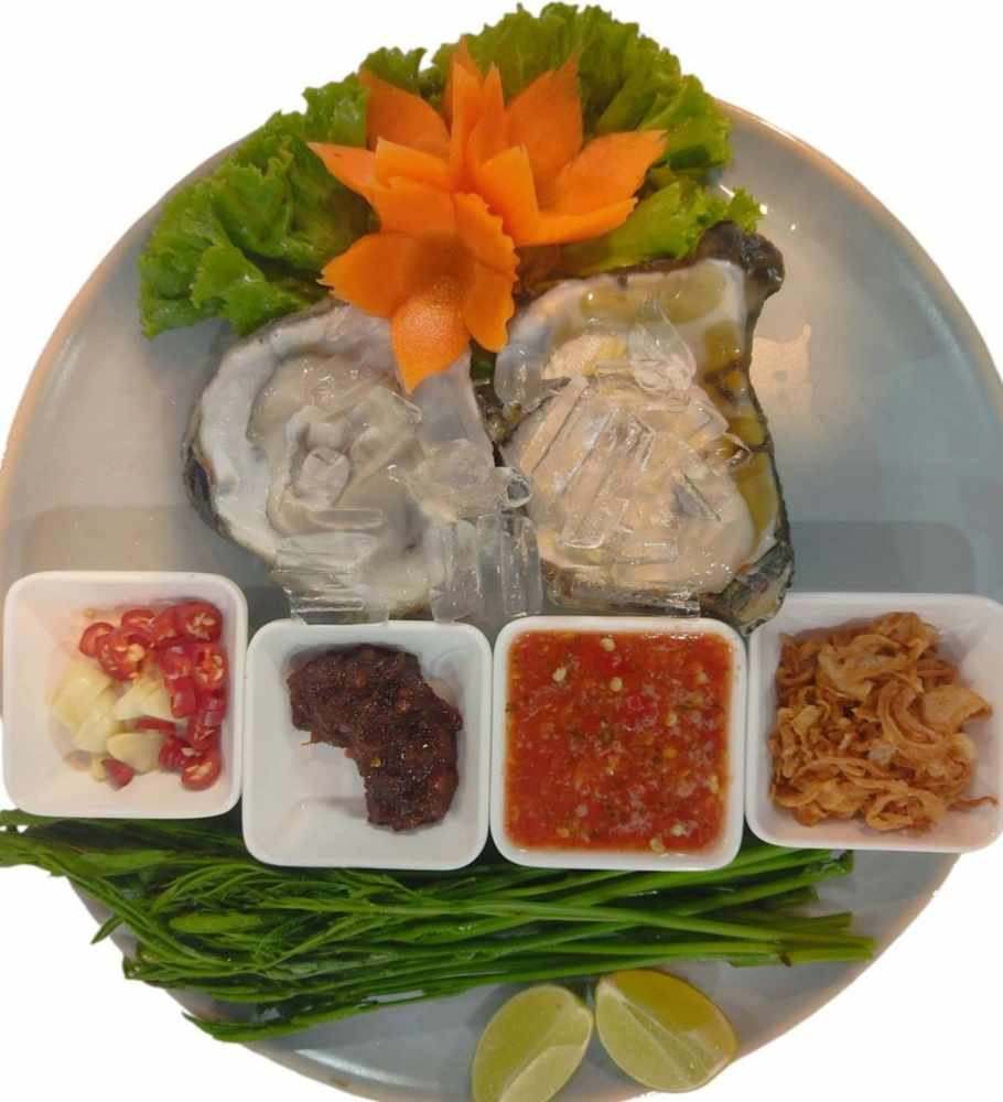 Fresh Raw Oysters